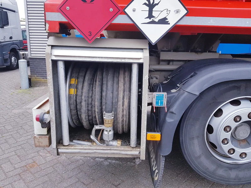 Грузовик-цистерна Volvo FM 9.340 Fuel 21.400 Liter 3 Comp Euro 3: фото 12
