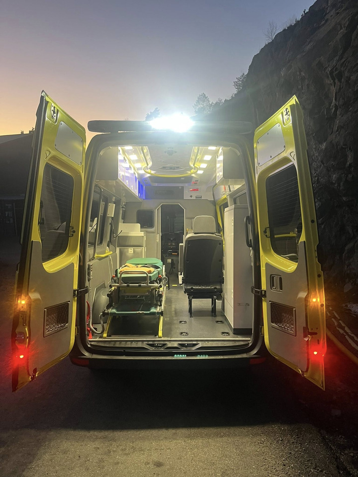 Машина скорой помощи MERCEDES-BENZ Sprinter 319 - Light AMBULANCE / shvydka dopomo: фото 27 Машина скорой помощи MERCEDES-BENZ Sprinter 319 - Light AMBULANCE / shvydka dopomo: фото 27