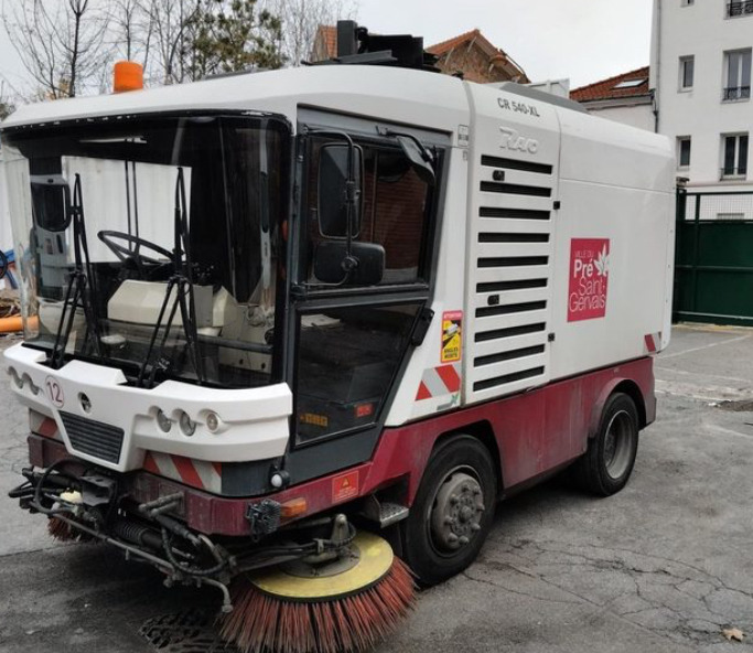 Ravo 540XL/545XL Kehrmaschine wie Citycat Cityfant Dulevo - Коммунальная/ Специальная техника: фото 1 Ravo 540XL/545XL Kehrmaschine wie Citycat Cityfant Dulevo - Коммунальная/ Специальная техника: фото 1