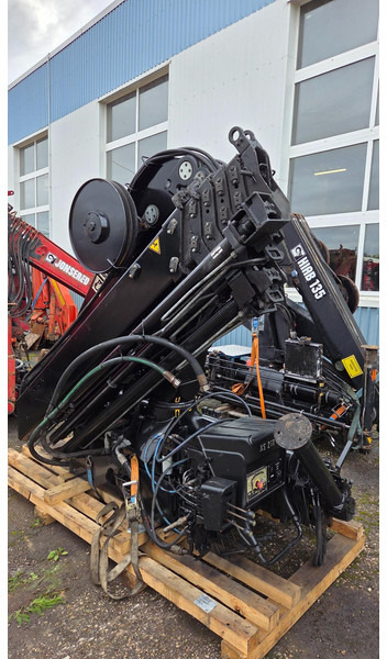 Hiab 211 EP-5 Hipro - Кран-манипулятор для Грузовиков: фото 1 Hiab 211 EP-5 Hipro - Кран-манипулятор для Грузовиков: фото 1