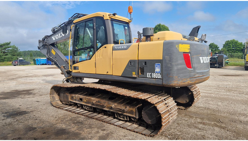 Volvo EC180DL - Гусеничный экскаватор: фото 4 Volvo EC180DL - Гусеничный экскаватор: фото 4