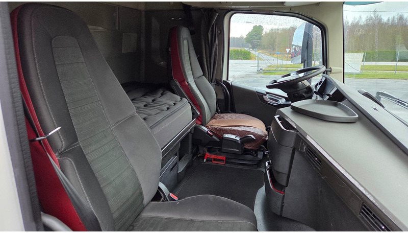 Крюковой мультилифт Volvo FH500 6X2: фото 11