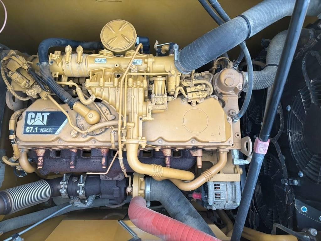 CAT 323 (Under Preparation) - Гусеничный экскаватор: фото 5 CAT 323 (Under Preparation) - Гусеничный экскаватор: фото 5