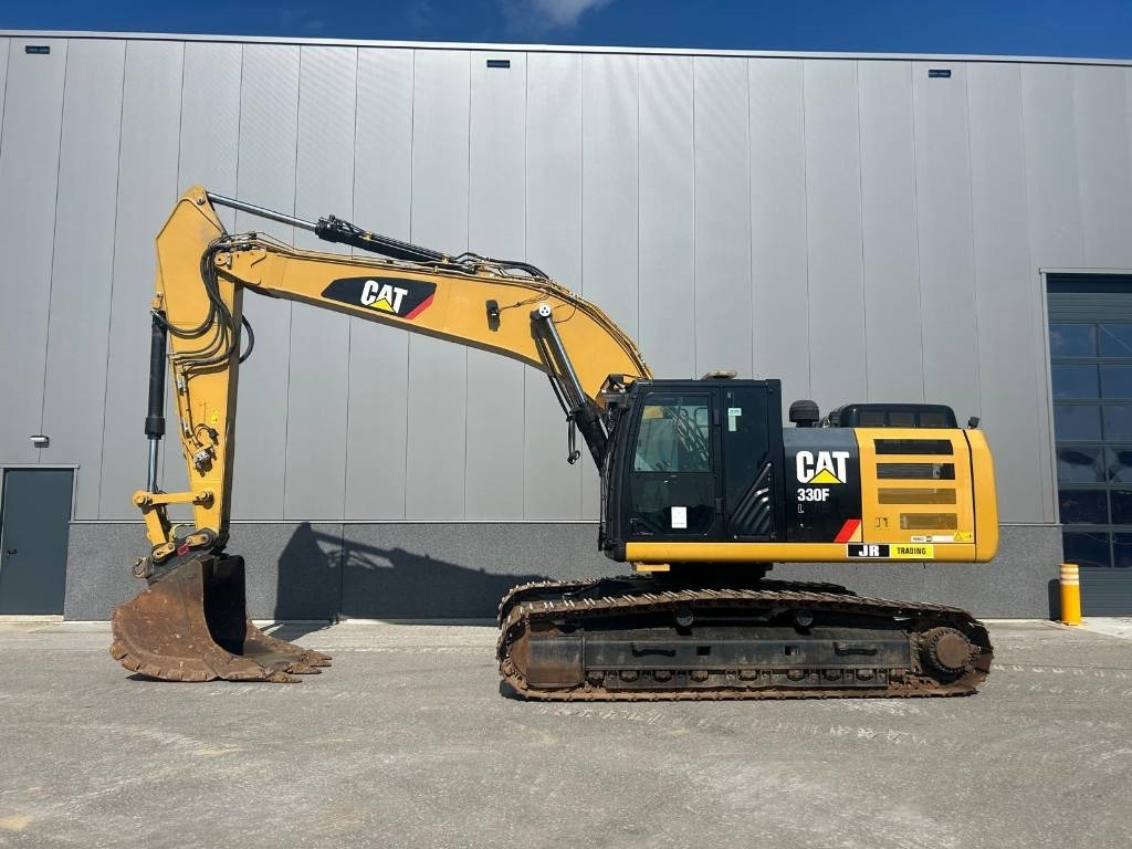 CAT 330 FL - Гусеничный экскаватор: фото 1 CAT 330 FL - Гусеничный экскаватор: фото 1