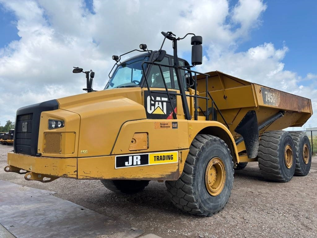 CAT 745 C (CE / Tailgate) - Сочленённый самосвал: фото 1 CAT 745 C (CE / Tailgate) - Сочленённый самосвал: фото 1