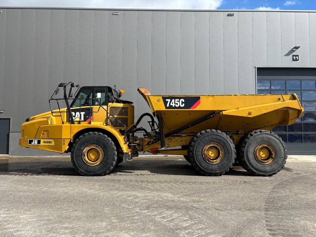 CAT 745 C - Сочленённый самосвал: фото 1 CAT 745 C - Сочленённый самосвал: фото 1
