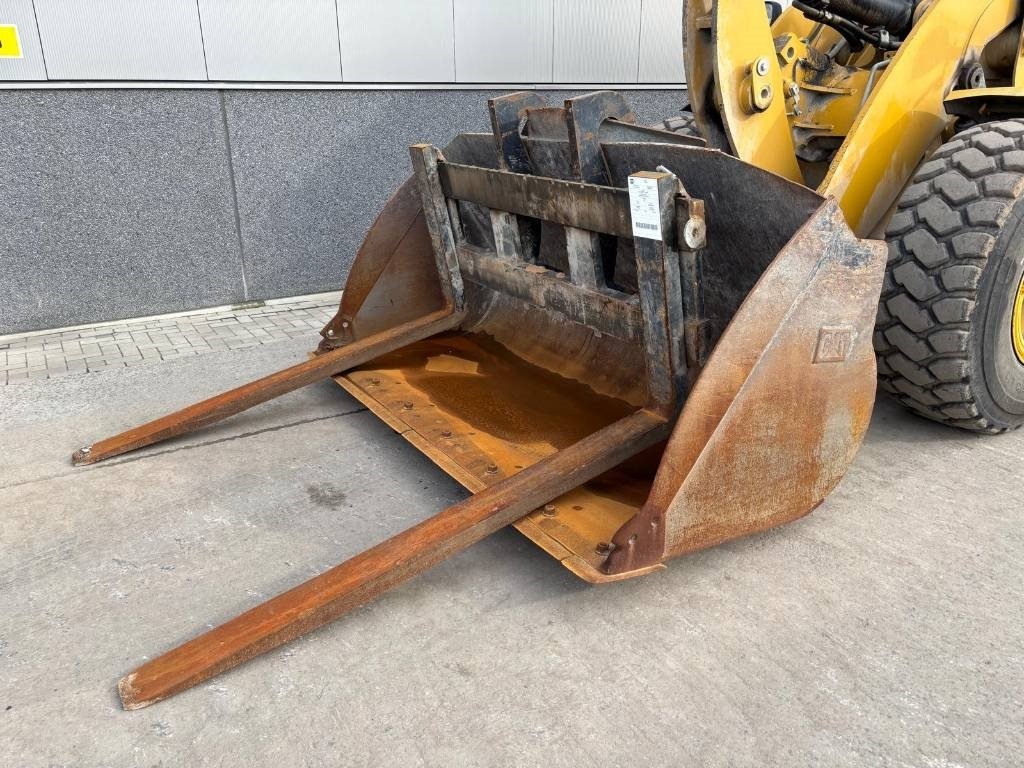 CAT 938 M (Under Preparation / Bucket + Forks) - Колёсный погрузчик: фото 2 CAT 938 M (Under Preparation / Bucket + Forks) - Колёсный погрузчик: фото 2