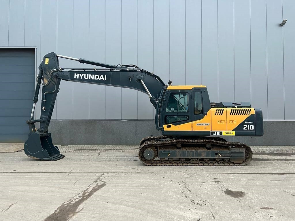 Hyundai R 210 - Гусеничный экскаватор: фото 1 Hyundai R 210 - Гусеничный экскаватор: фото 1