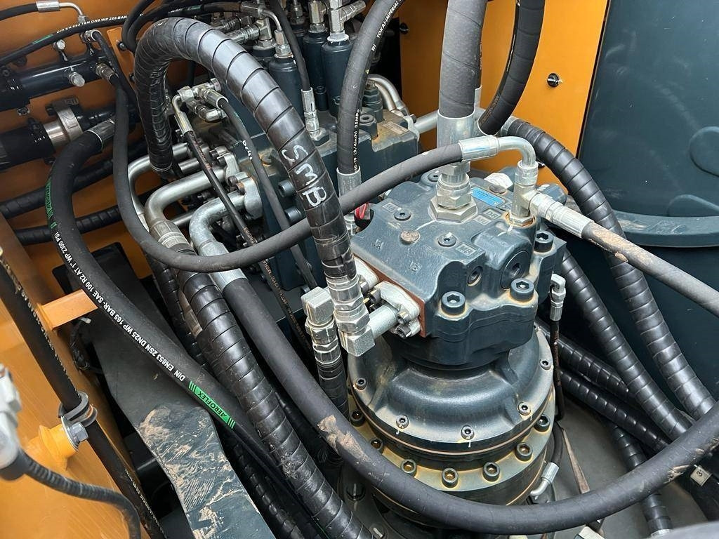 Новый Гусеничный экскаватор Hyundai R 210: фото 25