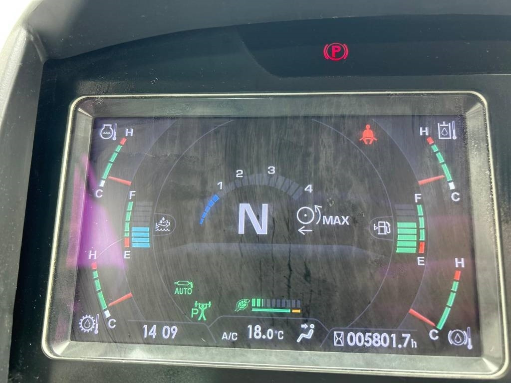 Колёсный погрузчик Komatsu WA 475-10E0: фото 10