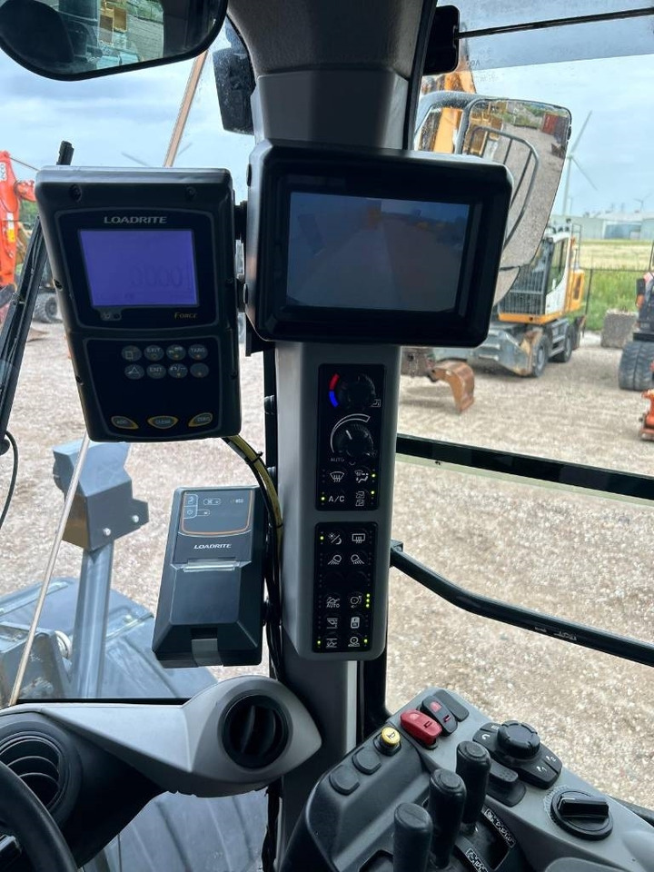 Колёсный погрузчик Komatsu WA 475-10E0: фото 13