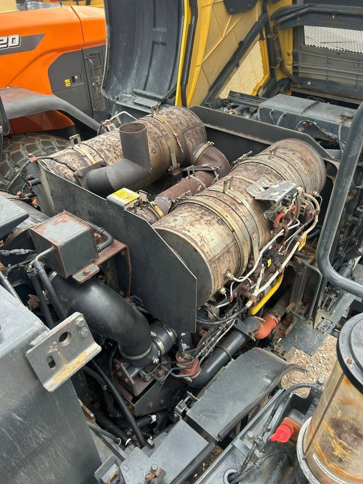 Колёсный погрузчик Komatsu WA 475-10E0: фото 22