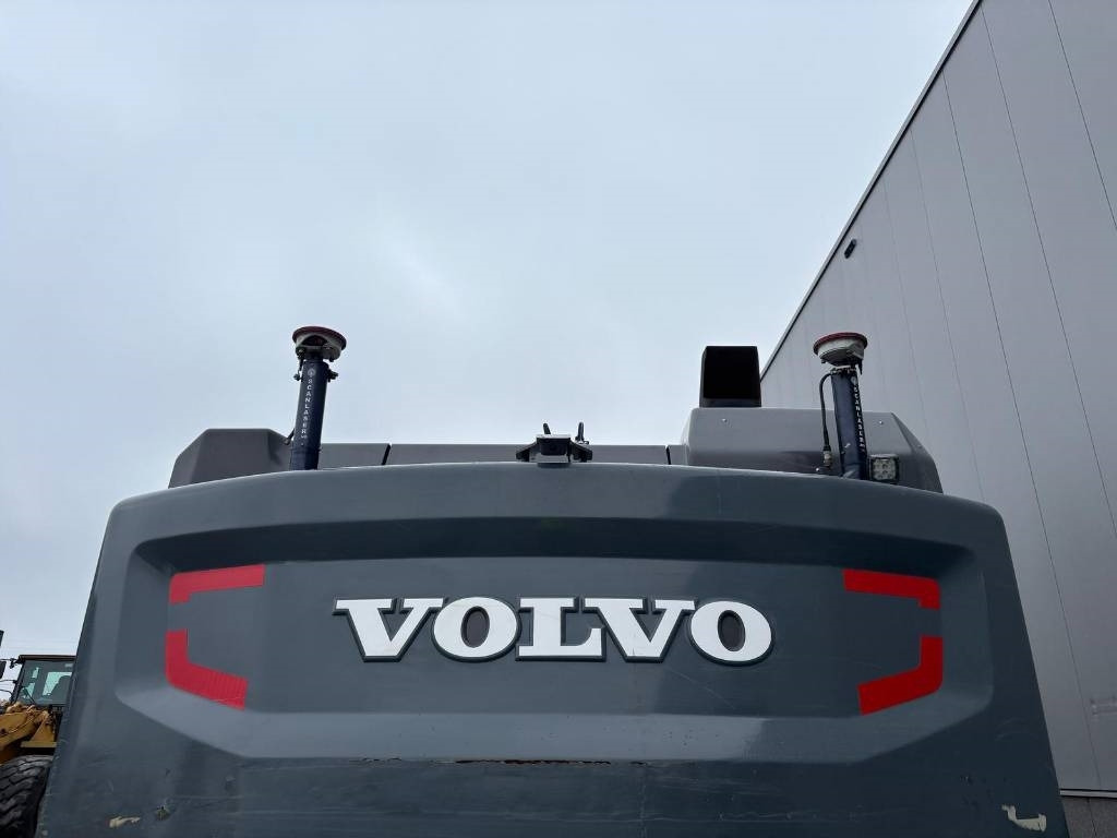 Volvo EC 380 EL (Leica 3D system) - Гусеничный экскаватор: фото 4 Volvo EC 380 EL (Leica 3D system) - Гусеничный экскаватор: фото 4