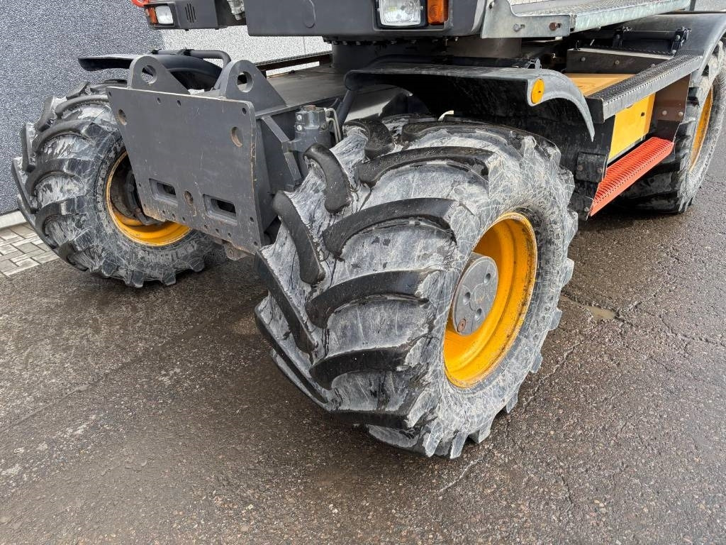 Колёсный экскаватор Volvo EWR 150 E: фото 28 Колёсный экскаватор Volvo EWR 150 E: фото 28