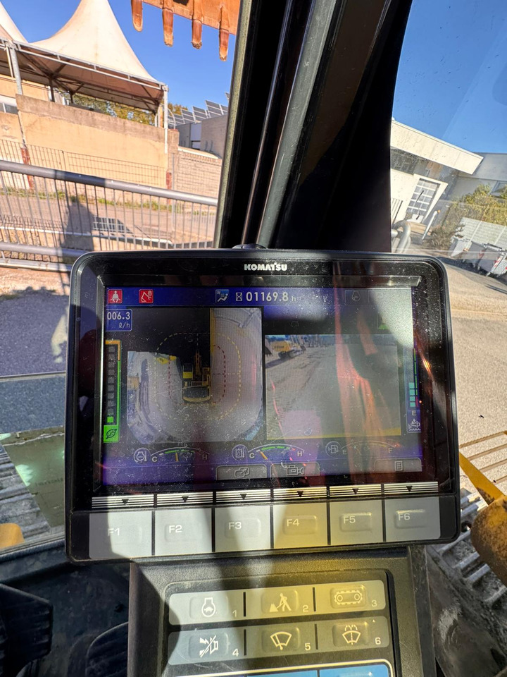 KOMATSU PC210 NLC-11 - Экскаватор: фото 3 KOMATSU PC210 NLC-11 - Экскаватор: фото 3