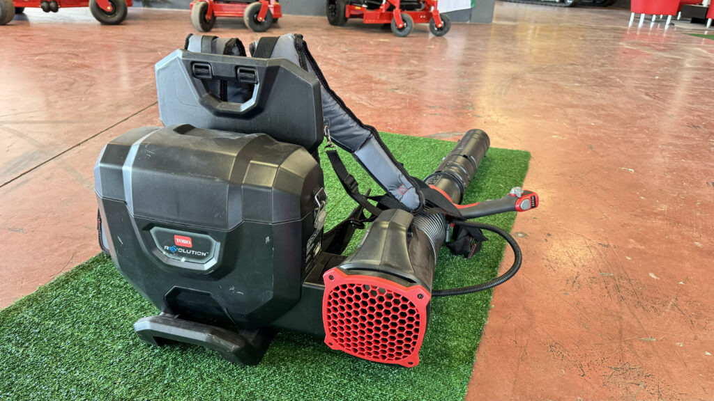 Toro – Zaino e soffiatore Revolution 66200 - Садовое оборудование: фото 2 Toro – Zaino e soffiatore Revolution 66200 - Садовое оборудование: фото 2