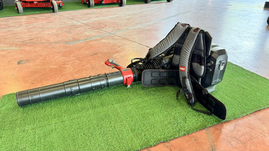 Toro – Zaino e soffiatore Revolution 66200 - Садовое оборудование: фото 5 Toro – Zaino e soffiatore Revolution 66200 - Садовое оборудование: фото 5