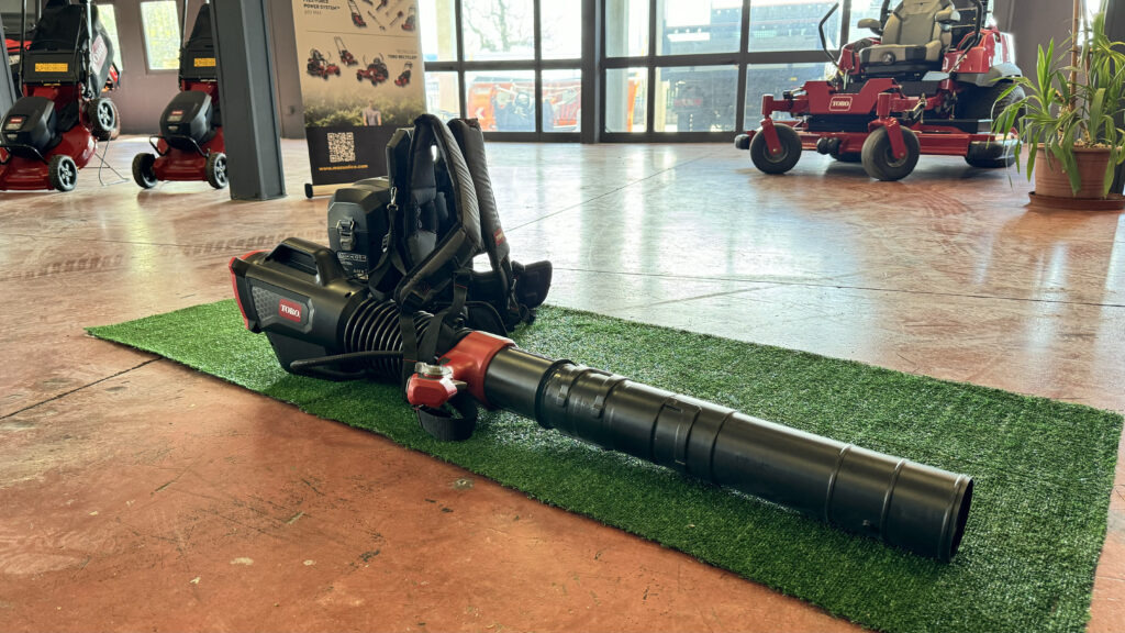 Toro – Zaino e soffiatore Revolution 66200 - Садовое оборудование: фото 4 Toro – Zaino e soffiatore Revolution 66200 - Садовое оборудование: фото 4