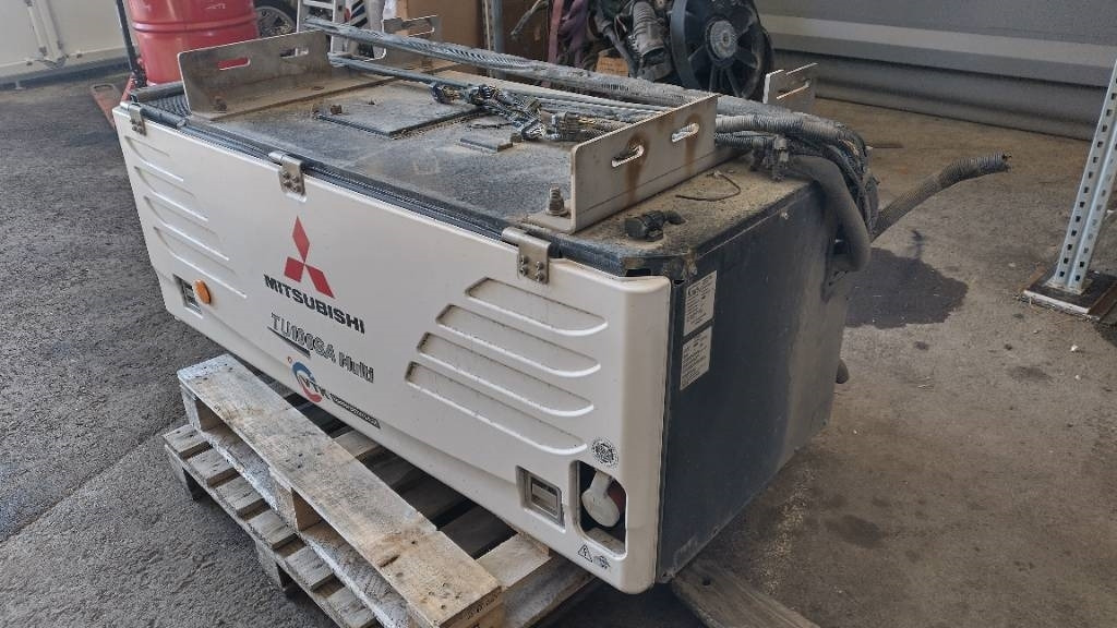 Mitsubishi TU100 SAEM Multi kylmäkone  - Двигатель для Грузовиков: фото 2 Mitsubishi TU100 SAEM Multi kylmäkone  - Двигатель для Грузовиков: фото 2