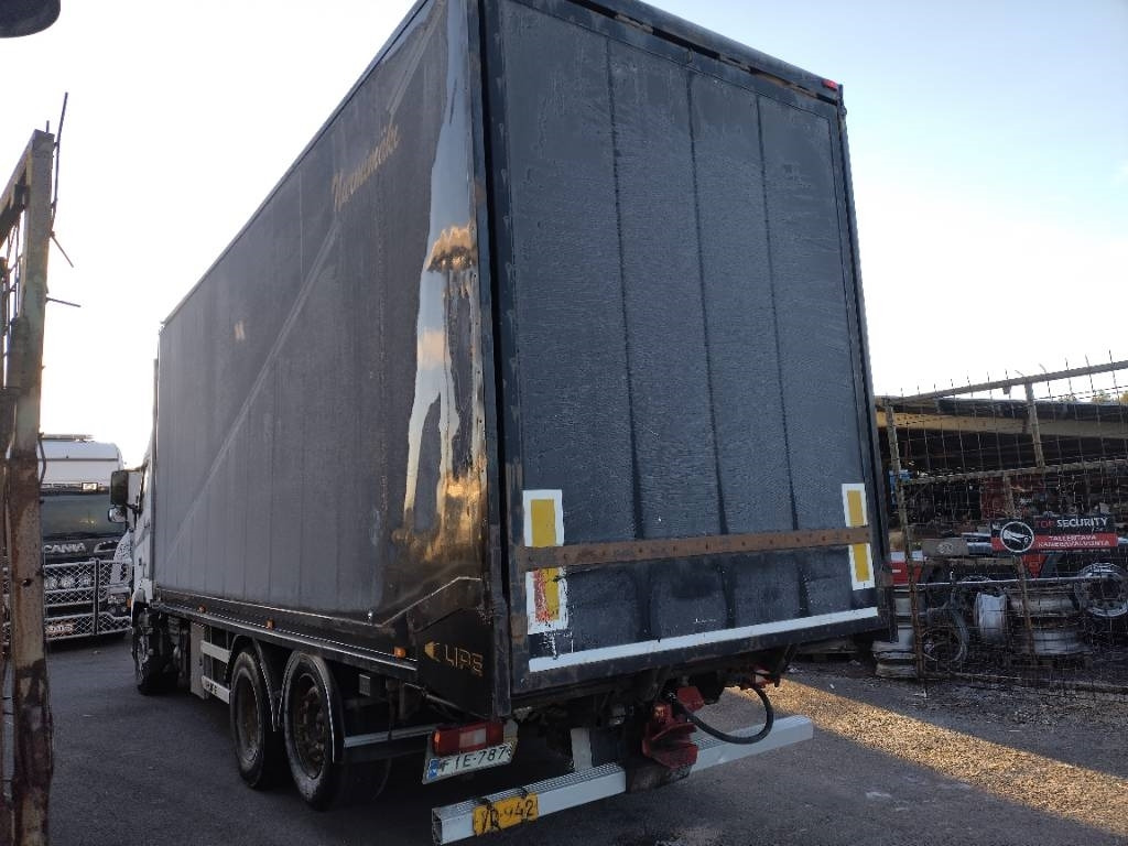 Volvo FH13 6x2 Lipe ketjupurkukori - Грузовик с закрытым кузовом: фото 4 Volvo FH13 6x2 Lipe ketjupurkukori - Грузовик с закрытым кузовом: фото 4