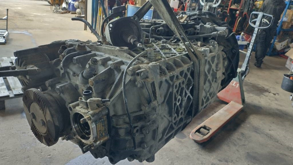 ZF 16s221 vaihteisto - Коробка передач для Грузовиков: фото 1 ZF 16s221 vaihteisto - Коробка передач для Грузовиков: фото 1