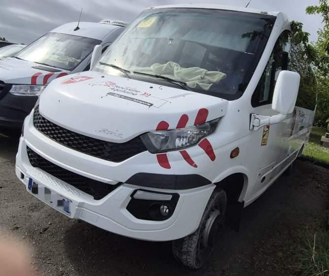 Iveco FERQUI SUNRISE / 35 MIEJSC/ EURO 6 SPROWADZONE - Микроавтобус, Пассажирский фургон: фото 1 Iveco FERQUI SUNRISE / 35 MIEJSC/ EURO 6 SPROWADZONE - Микроавтобус, Пассажирский фургон: фото 1