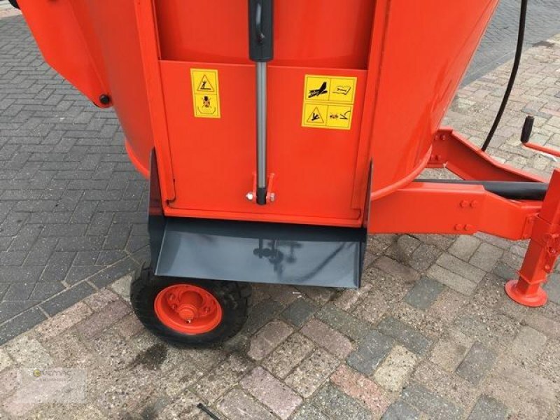 Vemac Futtermischwagen Futterwagen Boxer FM200S Anhänger Futter NEU - Кормораздатчик: фото 4 Vemac Futtermischwagen Futterwagen Boxer FM200S Anhänger Futter NEU - Кормораздатчик: фото 4