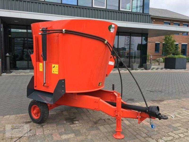 Vemac Futtermischwagen Futterwagen Boxer FM200S Anhänger Futter NEU - Кормораздатчик: фото 2 Vemac Futtermischwagen Futterwagen Boxer FM200S Anhänger Futter NEU - Кормораздатчик: фото 2