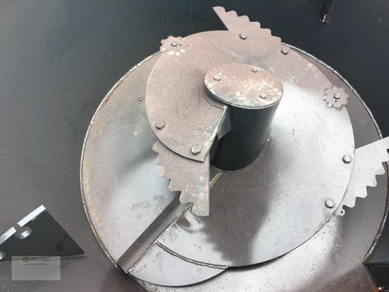 Vemac Futtermischwagen Futterwagen Boxer FM200S Anhänger Futter NEU - Кормораздатчик: фото 5 Vemac Futtermischwagen Futterwagen Boxer FM200S Anhänger Futter NEU - Кормораздатчик: фото 5