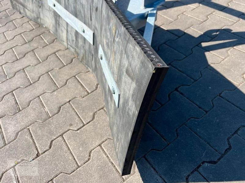 Новый Отвал для Сельскохозяйственной техники Vemac Gummischieber 200 Schäffer Futterschieber, Gülleschieber, Schneeschild: фото 14 Новый Отвал для Сельскохозяйственной техники Vemac Gummischieber 200 Schäffer Futterschieber, Gülleschieber, Schneeschild: фото 14