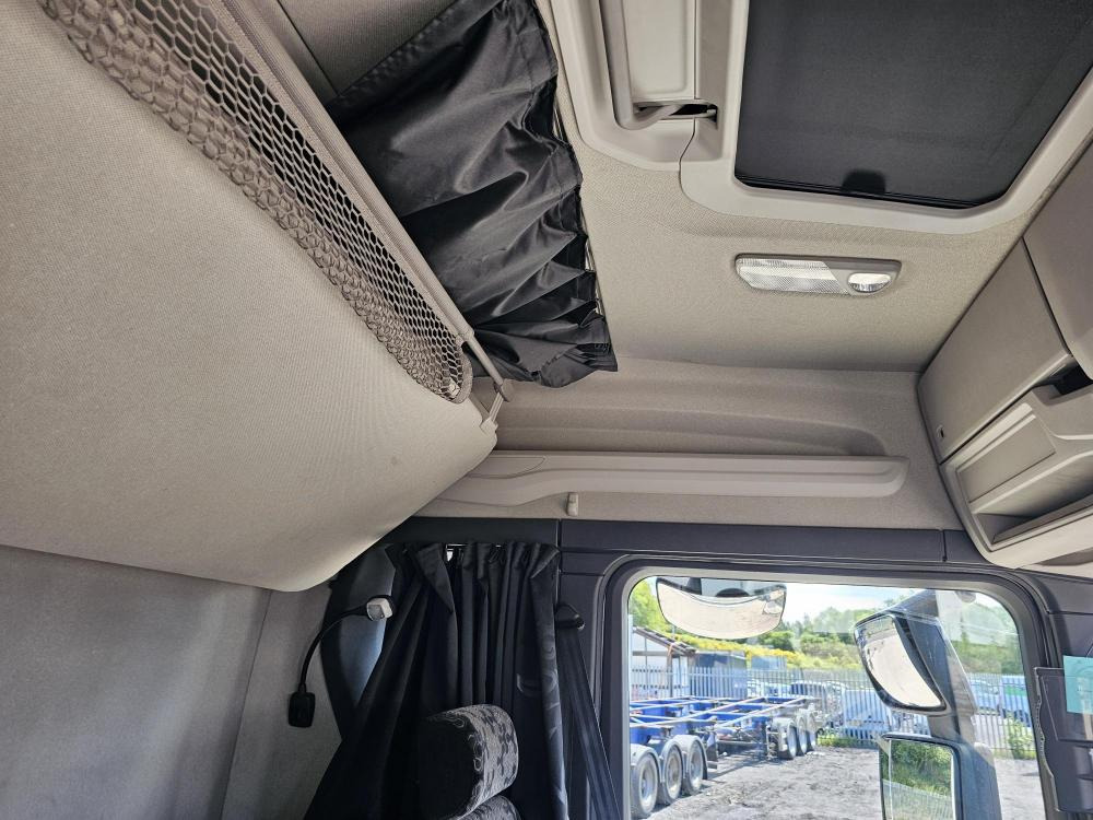 Тягач Scania R450: фото 8