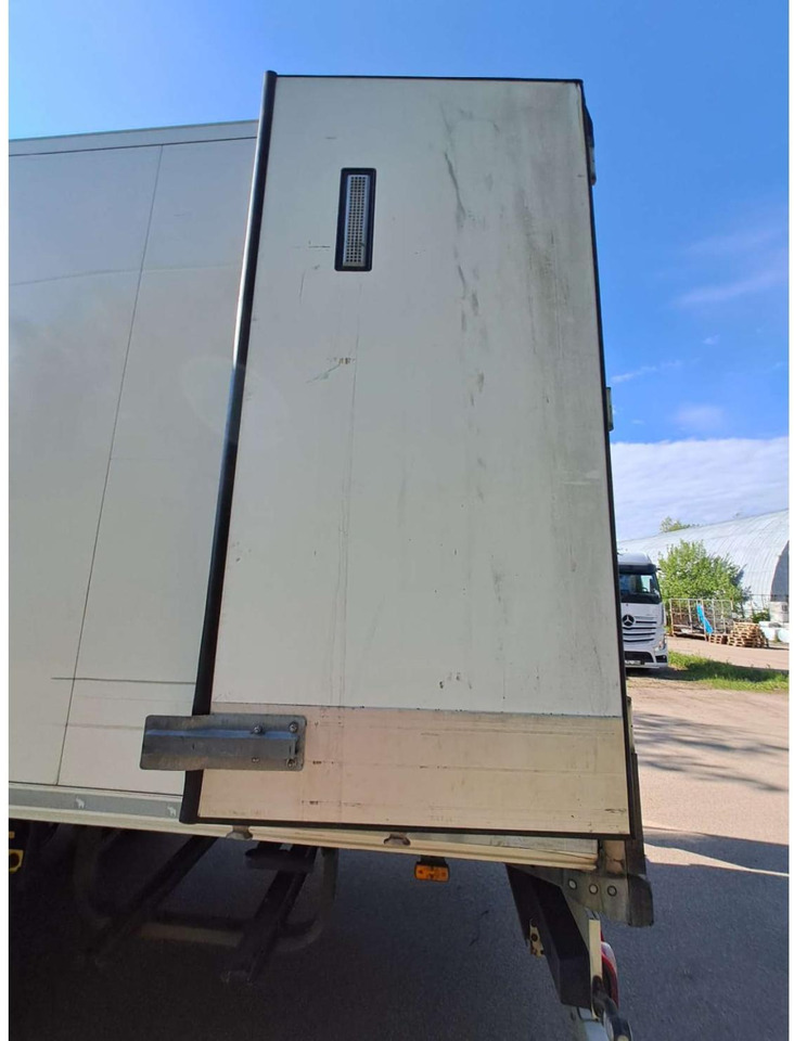 2018/2019 Schmitz Cargobull SKO FP 60 ThermoKing SLXi 300 - Полуприцеп-рефрижератор: фото 5 2018/2019 Schmitz Cargobull SKO FP 60 ThermoKing SLXi 300 - Полуприцеп-рефрижератор: фото 5