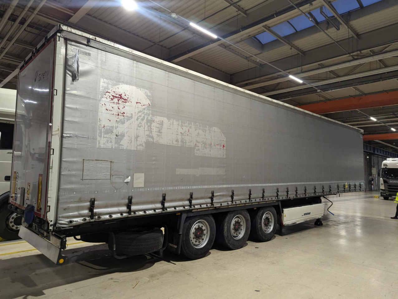 2018 Krone SDP Profi Liner Standard Lifting Axle - Тентованный полуприцеп: фото 4 2018 Krone SDP Profi Liner Standard Lifting Axle - Тентованный полуприцеп: фото 4