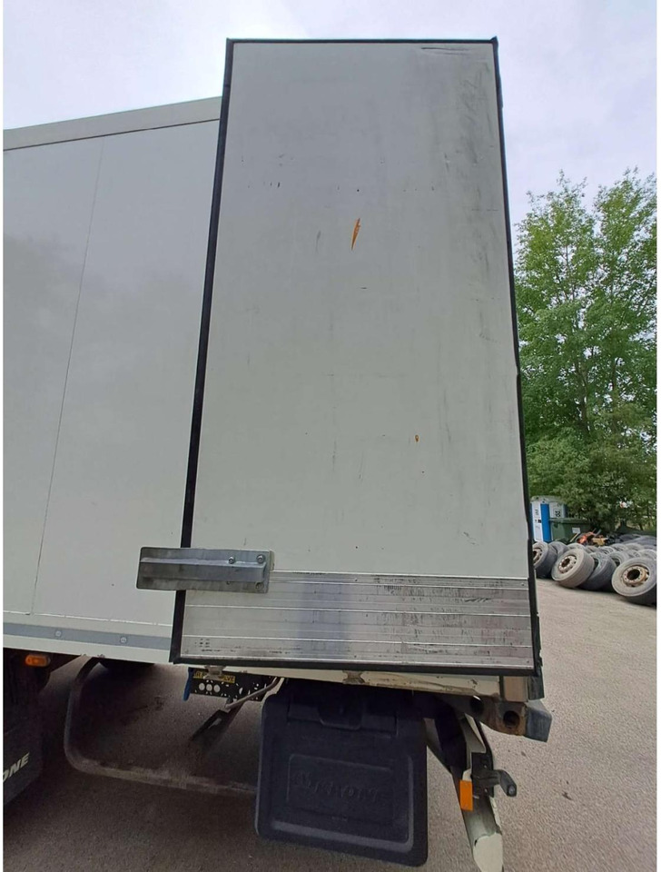 2018 Krone SDR Cool Liner FP 60 ThermoKing SLXi 300 - Полуприцеп-рефрижератор: фото 3 2018 Krone SDR Cool Liner FP 60 ThermoKing SLXi 300 - Полуприцеп-рефрижератор: фото 3
