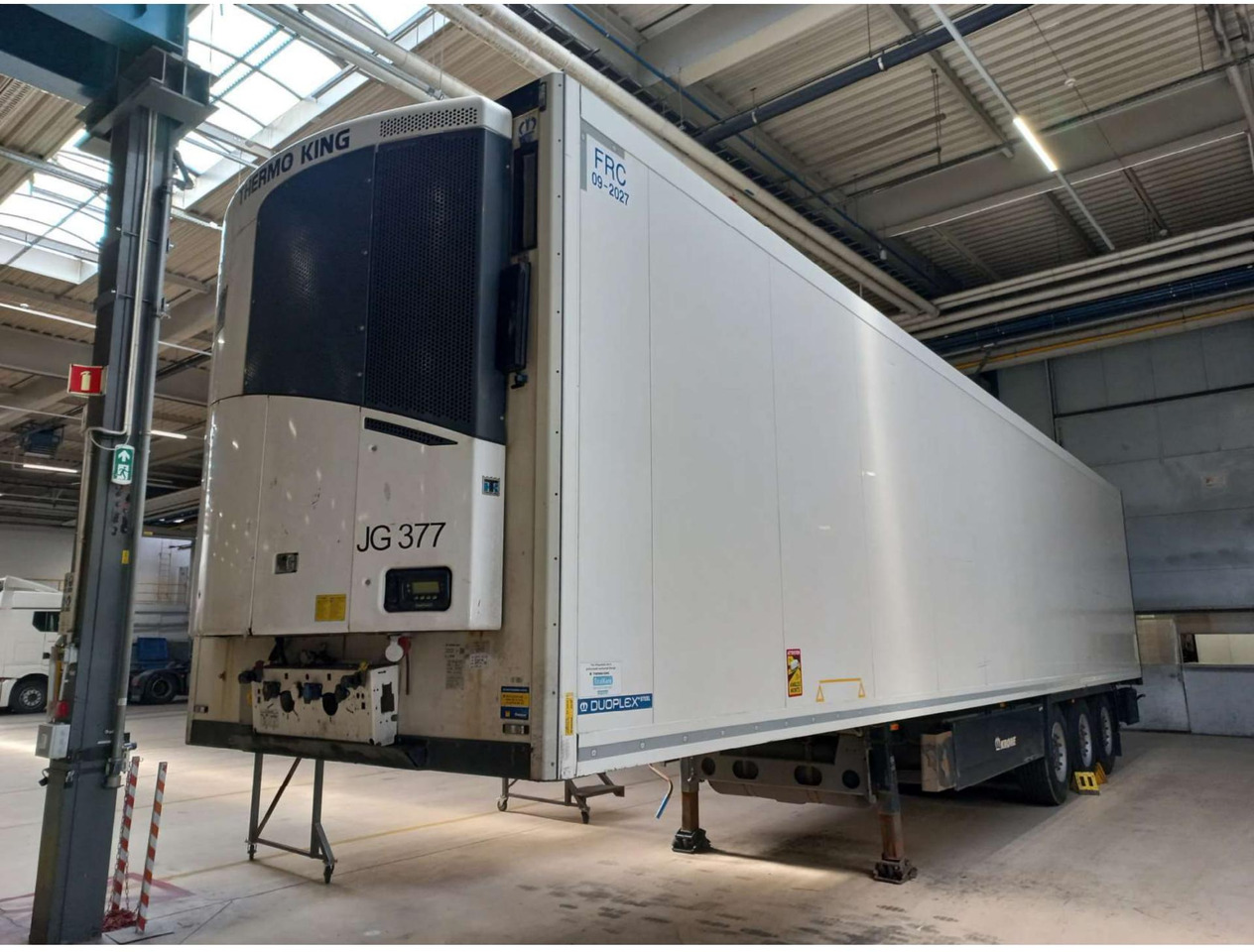 2018 Krone SDR Double Deck Cool Liner FP45 ThermoKing SLXi 300 Lifting Axle - Полуприцеп-рефрижератор: фото 1 2018 Krone SDR Double Deck Cool Liner FP45 ThermoKing SLXi 300 Lifting Axle - Полуприцеп-рефрижератор: фото 1