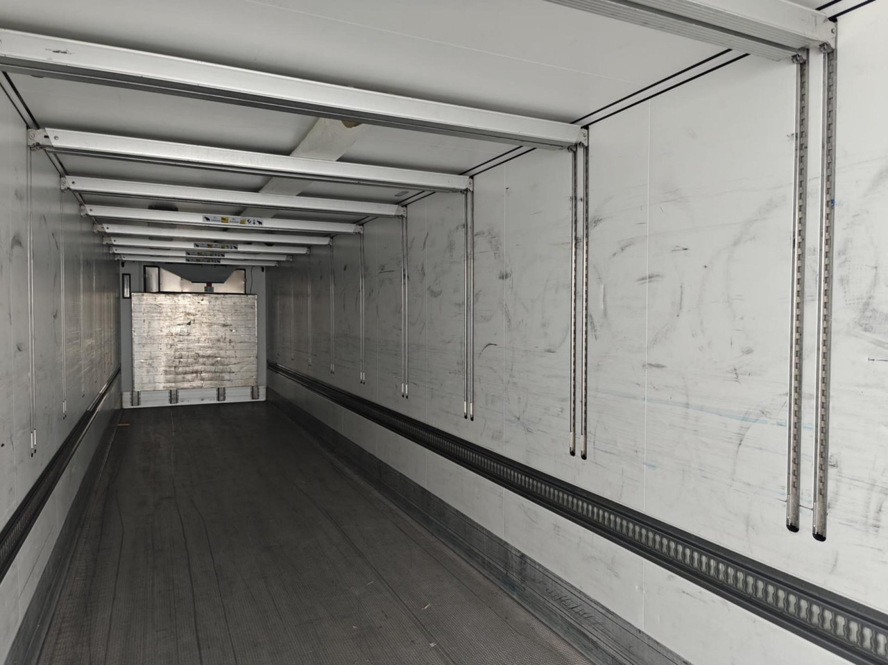 2019 Schmitz Cargobull SKO Double Deck FP 60 ThermoKing SLXi 300 - Полуприцеп-рефрижератор: фото 2 2019 Schmitz Cargobull SKO Double Deck FP 60 ThermoKing SLXi 300 - Полуприцеп-рефрижератор: фото 2