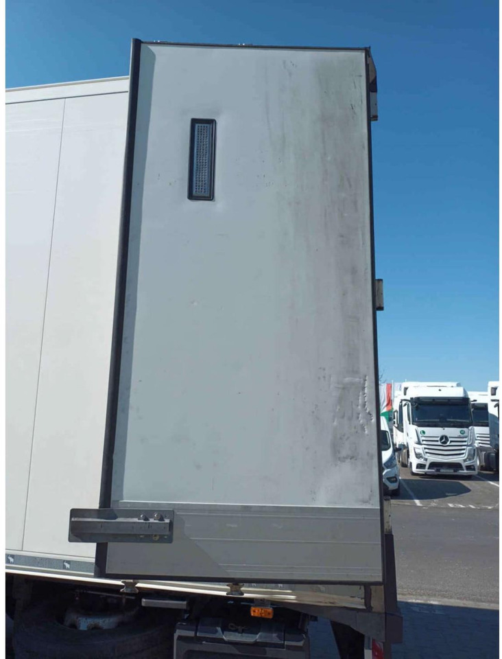 2020 Schmitz Cargobull SKO FP 60 ThermoKing SLXi 300 - Полуприцеп-рефрижератор: фото 4 2020 Schmitz Cargobull SKO FP 60 ThermoKing SLXi 300 - Полуприцеп-рефрижератор: фото 4