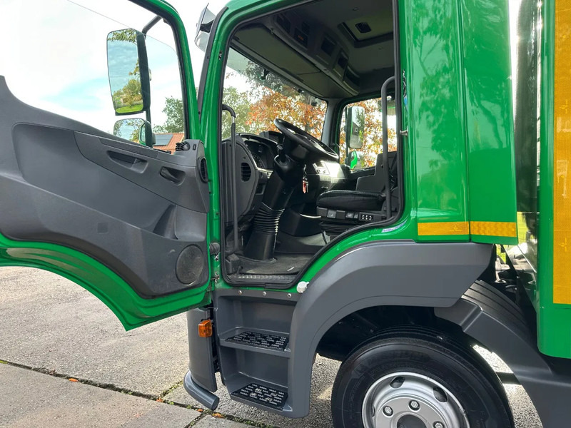 Mercedes-Benz Atego 1018 / NL TRUCK / LOW KM / AIRCO / EURO 6 / BOX+LIFT+SIDE DOOR / 10T / AUTOMATIC - Грузовик с закрытым кузовом: фото 4 Mercedes-Benz Atego 1018 / NL TRUCK / LOW KM / AIRCO / EURO 6 / BOX+LIFT+SIDE DOOR / 10T / AUTOMATIC - Грузовик с закрытым кузовом: фото 4