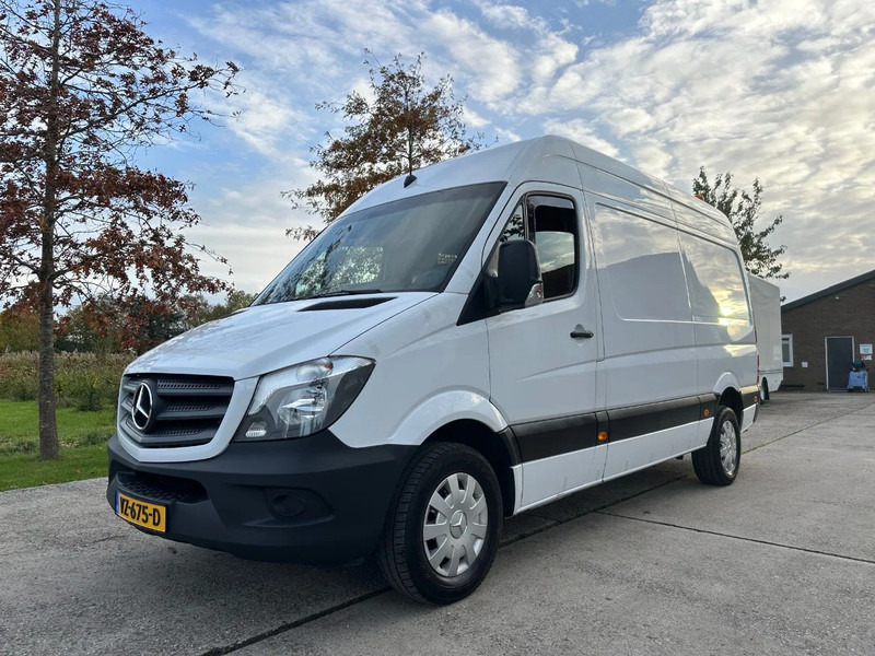 Mercedes-Benz Sprinter 313 CDI / L2H2 / AUTOMAAT / NL BUS / 130 PK / 2-ZITS / CC / AIRCO / CAMERA - Цельнометаллический фургон: фото 1 Mercedes-Benz Sprinter 313 CDI / L2H2 / AUTOMAAT / NL BUS / 130 PK / 2-ZITS / CC / AIRCO / CAMERA - Цельнометаллический фургон: фото 1