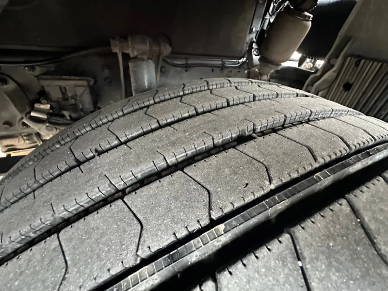 MAN TGX 26.480 / NL TRUCK / RETARDER / EURO 6 / 6X2 / LIFT+STEER AXLE / 60T - Тягач: фото 5 MAN TGX 26.480 / NL TRUCK / RETARDER / EURO 6 / 6X2 / LIFT+STEER AXLE / 60T - Тягач: фото 5