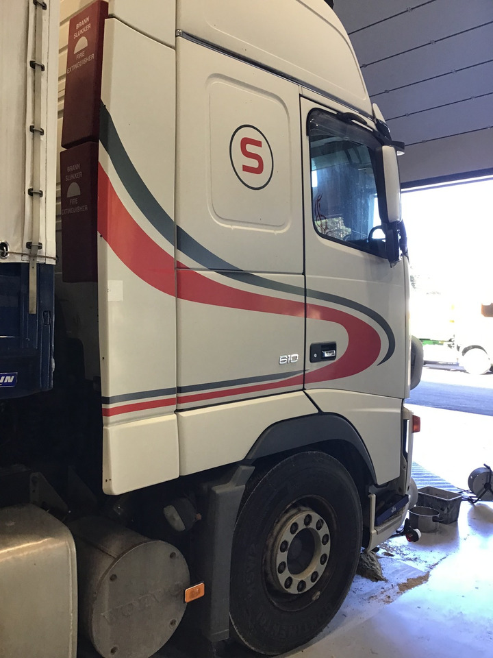 Volvo FH16 610 - Тягач: фото 4 Volvo FH16 610 - Тягач: фото 4