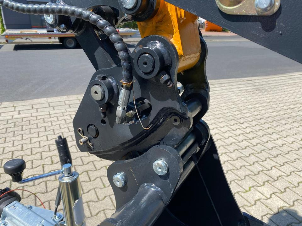 Мини-экскаватор, Прицеп Minibagger BK2000KSR + Tieflader + Zubehör *INKL.19% MWST*BERGER KRAUS*YANMAR*SCHWENKARM* VERSTELLFAHRWERK*: фото 13