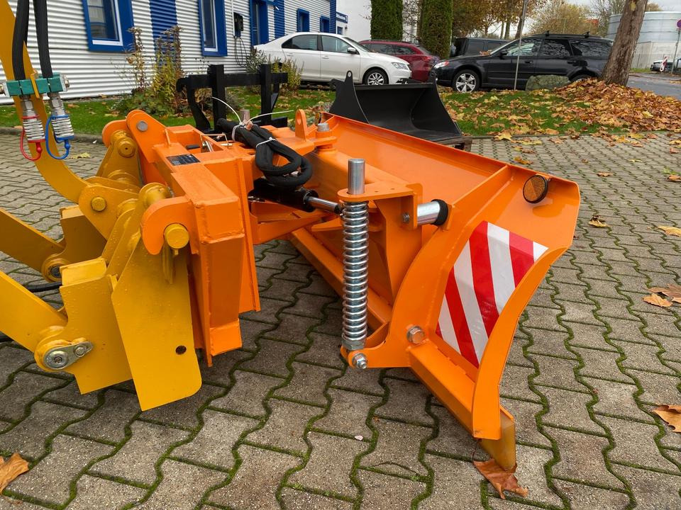 Компактный фронтальный погрузчик Radlader/Hoflader BK906 inkl. Winter-Komplettpaket *INKL.19% MWST.*BERGER KRAUS*PERKINS*EURO*SOFORT!*: фото 19 Компактный фронтальный погрузчик Radlader/Hoflader BK906 inkl. Winter-Komplettpaket *INKL.19% MWST.*BERGER KRAUS*PERKINS*EURO*SOFORT!*: фото 19