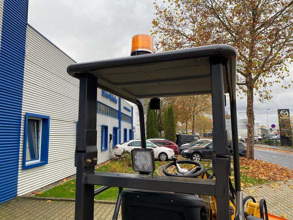 Компактный фронтальный погрузчик Radlader/Hoflader BK906 inkl. Winter-Komplettpaket *INKL.19% MWST.*BERGER KRAUS*PERKINS*EURO*SOFORT!*: фото 16 Компактный фронтальный погрузчик Radlader/Hoflader BK906 inkl. Winter-Komplettpaket *INKL.19% MWST.*BERGER KRAUS*PERKINS*EURO*SOFORT!*: фото 16