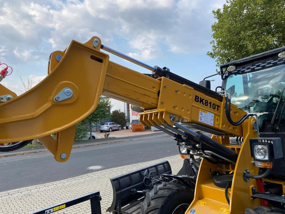 Teleskoplader/Radlader BK810T inkl. Tieflader und großem Zubehör *INKL.19% MWST*BERGER KRAUS*KUBOTA*EURO*CE* - Телескопический фронтальный погрузчик: фото 5 Teleskoplader/Radlader BK810T inkl. Tieflader und großem Zubehör *INKL.19% MWST*BERGER KRAUS*KUBOTA*EURO*CE* - Телескопический фронтальный погрузчик: фото 5