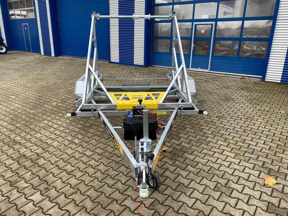 Vermietung / Kabelanhänger 3500KG E-Winde / Nutzlast 2825KG / Kabeltrommel-Anhänger / Glasfaser/ 3 Tage - Кабельный транспортер: фото 2 Vermietung / Kabelanhänger 3500KG E-Winde / Nutzlast 2825KG / Kabeltrommel-Anhänger / Glasfaser/ 3 Tage - Кабельный транспортер: фото 2