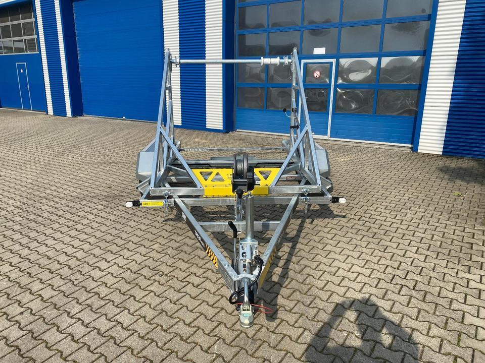 Vermietung / Kabelanhänger 3500KG / Nutzlast 2825KG / Kabeltrommel-Anhänger / Glasfaser/ 1 Woche - Кабельный транспортер: фото 2 Vermietung / Kabelanhänger 3500KG / Nutzlast 2825KG / Kabeltrommel-Anhänger / Glasfaser/ 1 Woche - Кабельный транспортер: фото 2