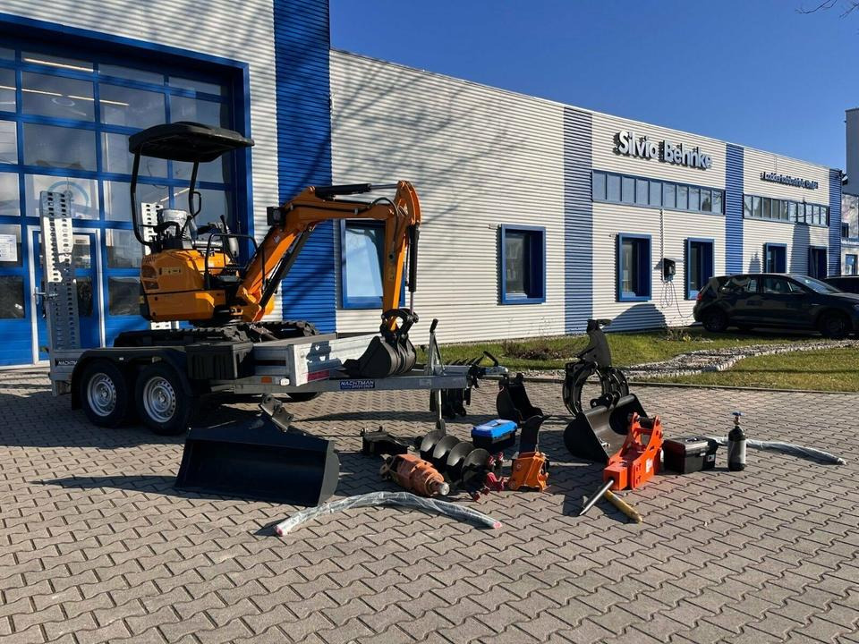 Vermietung / Minibagger 2-Tonnen inkl. Anhänger / ab 3 Tage / Verstellfahrwerk / Schwenkarm / Anbaugeräte - Мини-экскаватор: фото 1 Vermietung / Minibagger 2-Tonnen inkl. Anhänger / ab 3 Tage / Verstellfahrwerk / Schwenkarm / Anbaugeräte - Мини-экскаватор: фото 1