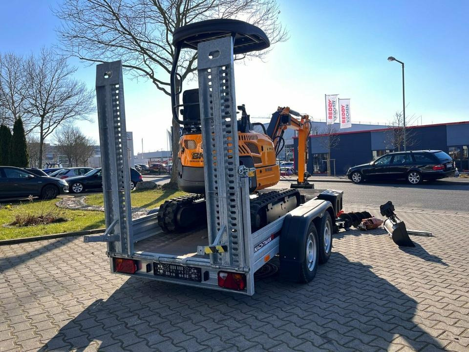 Vermietung / Minibagger 2-Tonnen inkl. Anhänger / ab 3 Tage / Verstellfahrwerk / Schwenkarm / Anbaugeräte - Мини-экскаватор: фото 5 Vermietung / Minibagger 2-Tonnen inkl. Anhänger / ab 3 Tage / Verstellfahrwerk / Schwenkarm / Anbaugeräte - Мини-экскаватор: фото 5