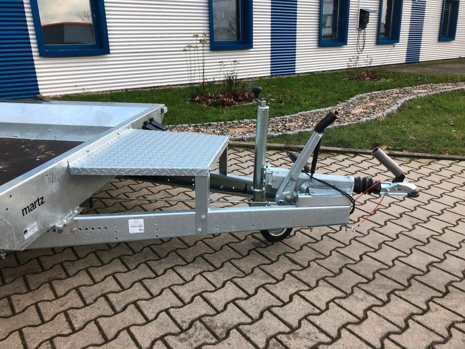 Прицеп для спецтехники Vermietung / Tieflader 2700KG / Anhänger / ab 3 Tage / Auffahrrampe / Schaufelablage: фото 11 Прицеп для спецтехники Vermietung / Tieflader 2700KG / Anhänger / ab 3 Tage / Auffahrrampe / Schaufelablage: фото 11